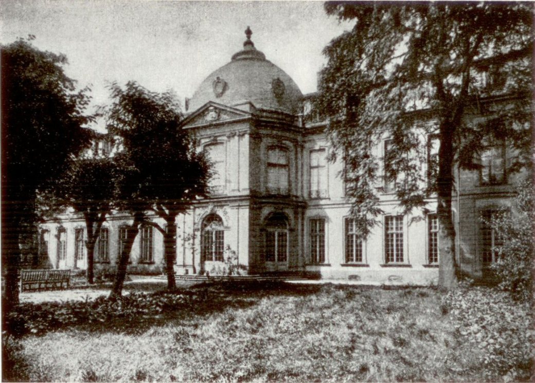 Frankfurt_Palais_Thurn_und_Taxis_Gartenfront_1880